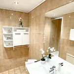 Krenn Apartment *
